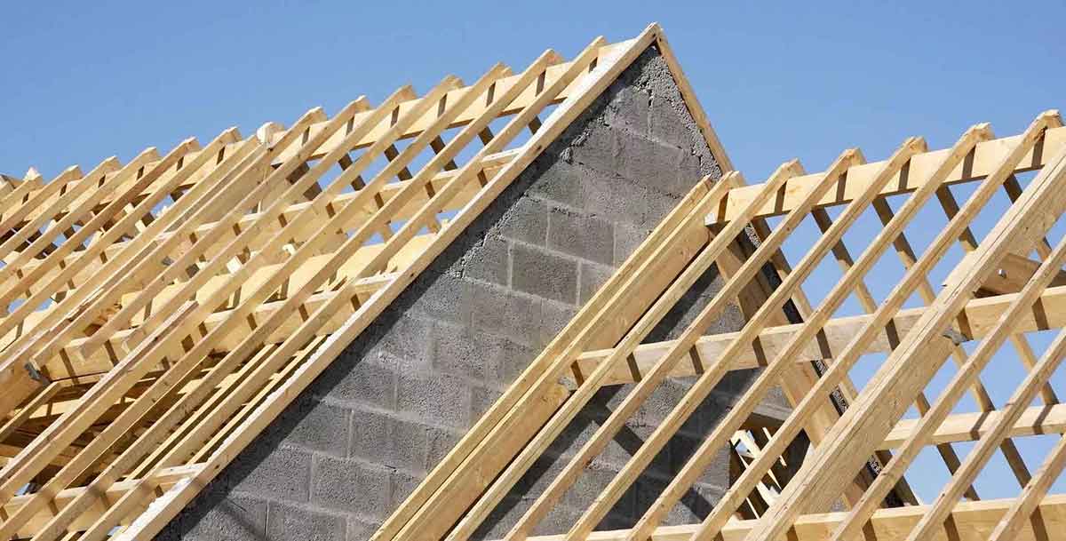 Charpente - CS TOITURE CHARLEROI: artisan charpentier en Belgique sur Charleroi … : Travaux de charpente en neuf et en rénovation : traditionnelle, fermettes ... Traitement des bois de charpente. Intervention en Belgique