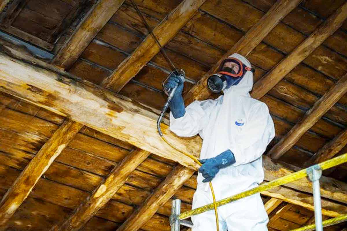 Charpente - CS TOITURE CHARLEROI: artisan charpentier en Belgique sur Charleroi … : Travaux de charpente en neuf et en rénovation : traditionnelle, fermettes ... Traitement des bois de charpente. Intervention en Belgique